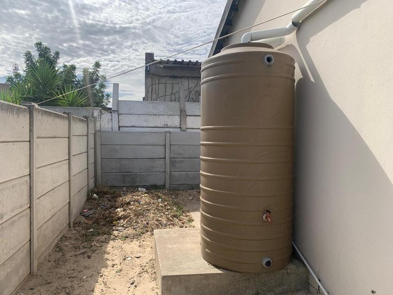 2 Bedroom Property for Sale in Malibu Village Western Cape